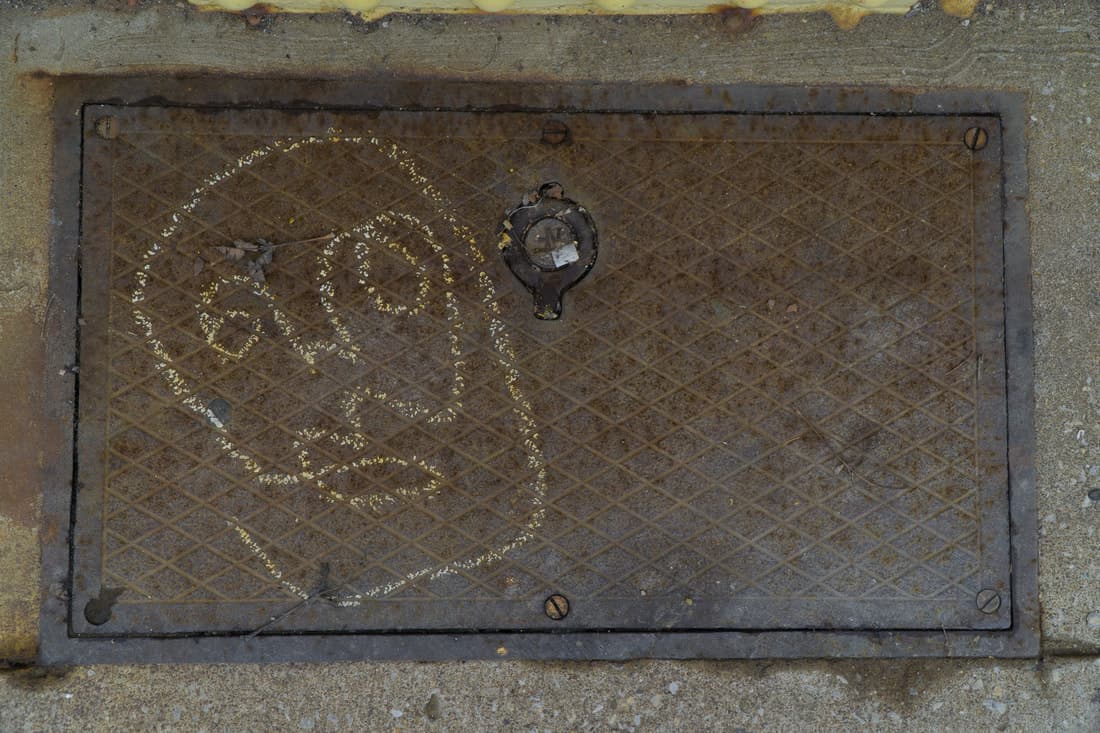Faces In Places. 4